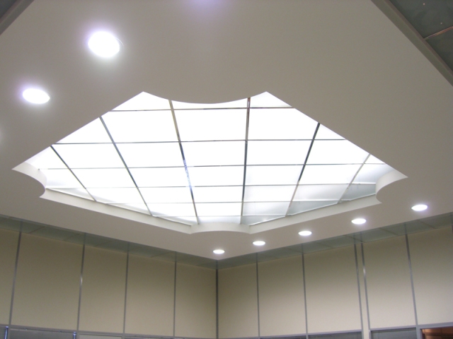 подвесные потолки из монолитного поликарбоната